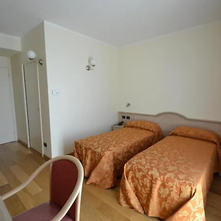 Semi Di Limone Отель 2*