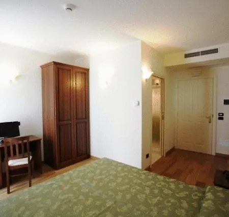 Hotel Semi Di Limone 2*